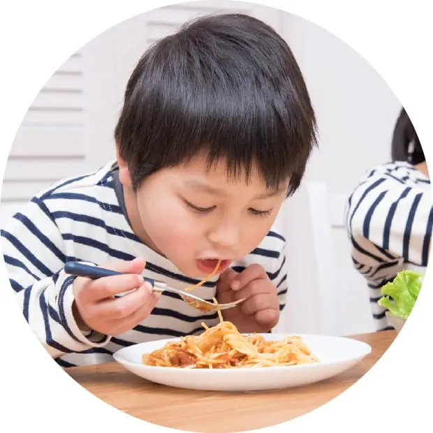 食べこぼしが多い